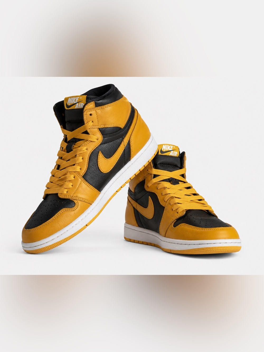 Authentic Nike Air Jordan 1 High “Taxi” (Yellow/Black) Size 6Y